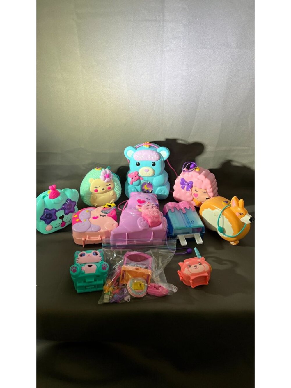 Polly Pocket Lot Of 10 Compact Cases With Figures & Accessories